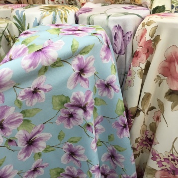 ผ้าม่านกันยูวี ลายดอกไม้ แนววินเทจ ร้านผ้าม่านพาหุรัด บริษัท แฟบริค พลัส