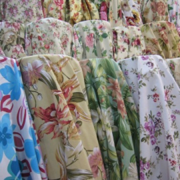 ผ้าแคนวาส สำหรับตัดผ้าม่าน ดีไซน์ลวดลายดอกไม้ แหล่งผ้าทำผ้าม่าน